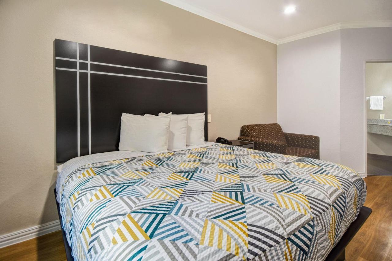 Motel 6 Humble, Tx - Houston International Airport מראה חיצוני תמונה