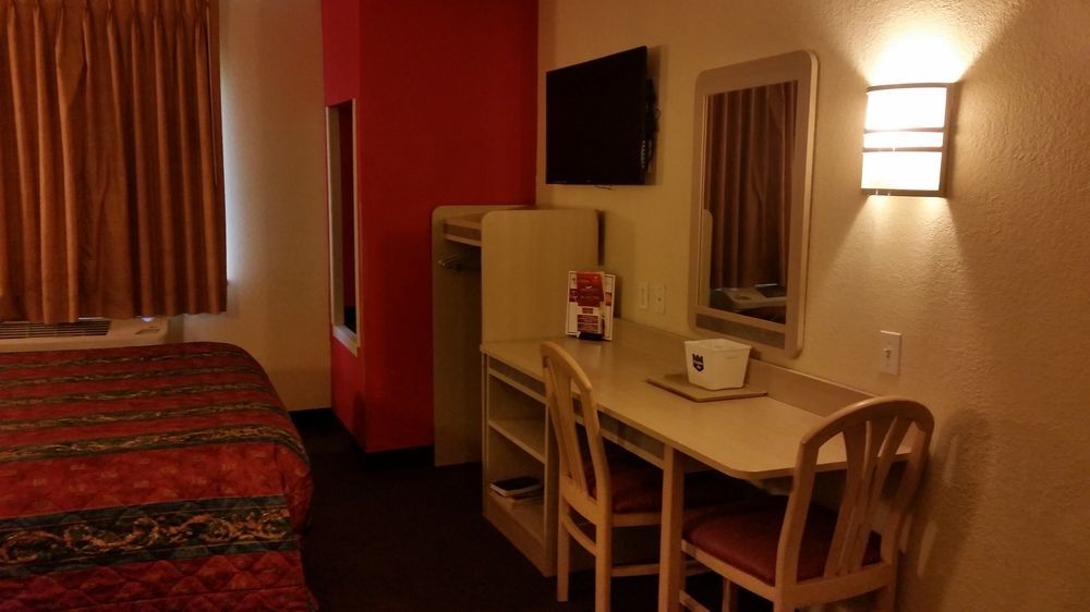 Motel 6 Humble, Tx - Houston International Airport מראה חיצוני תמונה